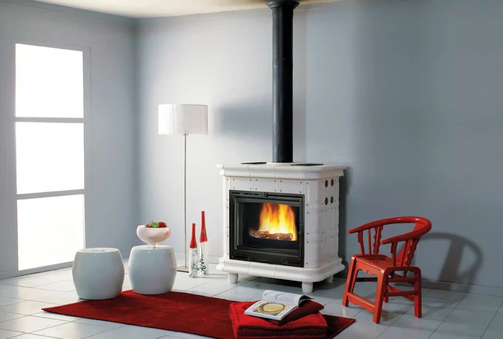 Découvrez le Poêle à bois Godin Constance 2 à Valence (puissance 10kw 78% rendement) chez Poêle & Ambiance, expert des poêles à bois Godin Constance 2 en Drôme Ardèche